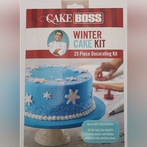 NEW CAKE BOSS 25 Pc WINTER  HOLIDAY  CAKE DECORATING KIT 25 PCS.